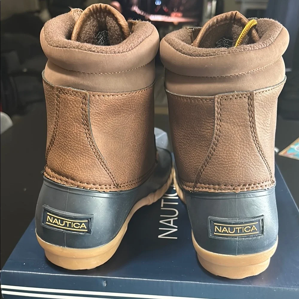 Nautica Two-Tone Duck Boots